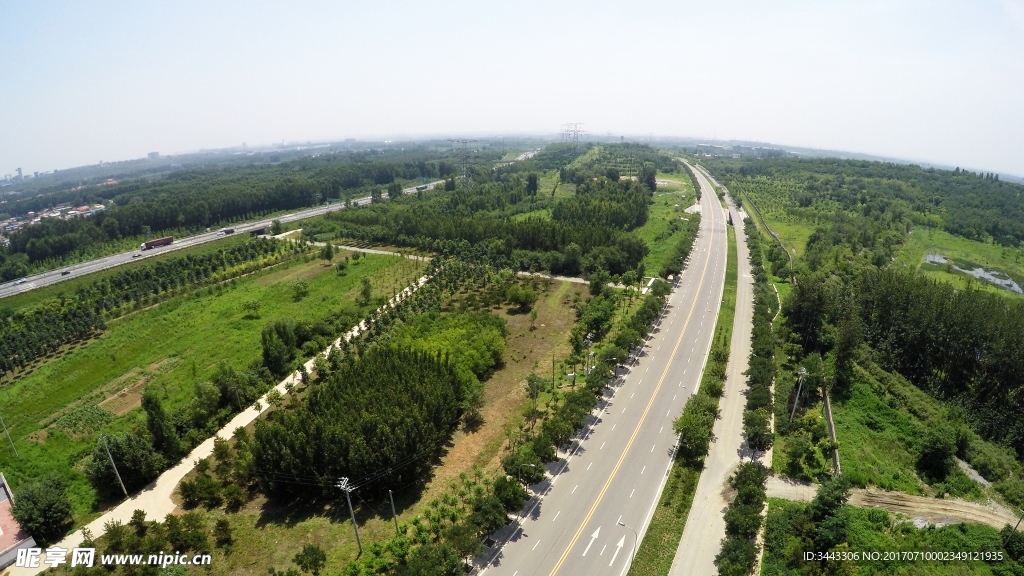 北京西郊道路航拍