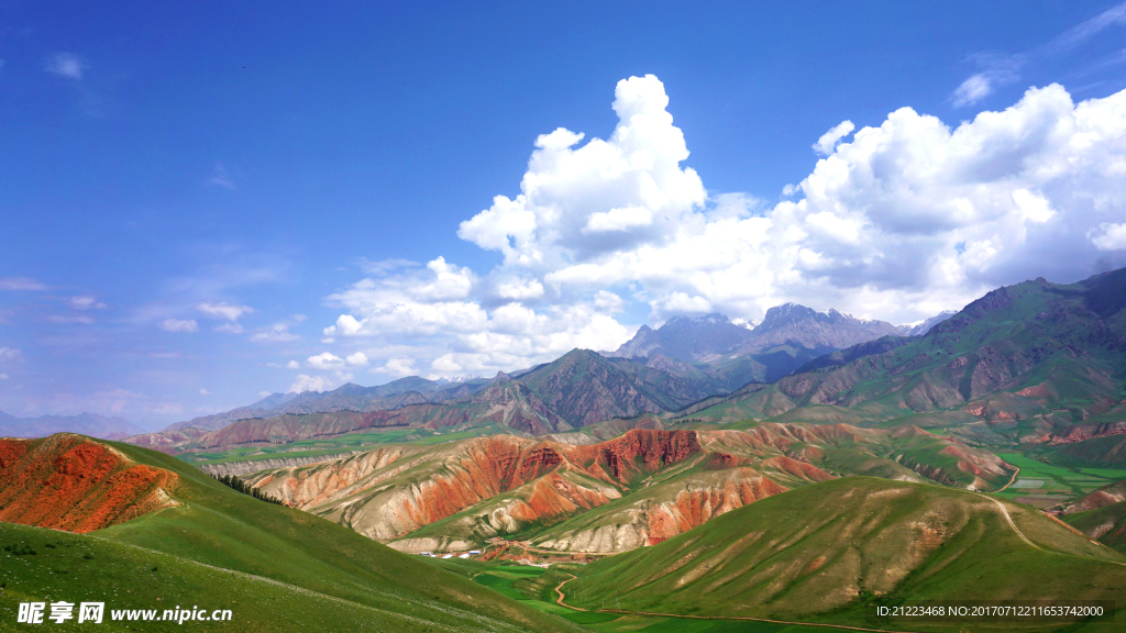 丹霞地貌卓尔山