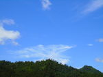 蓝天白云 山
