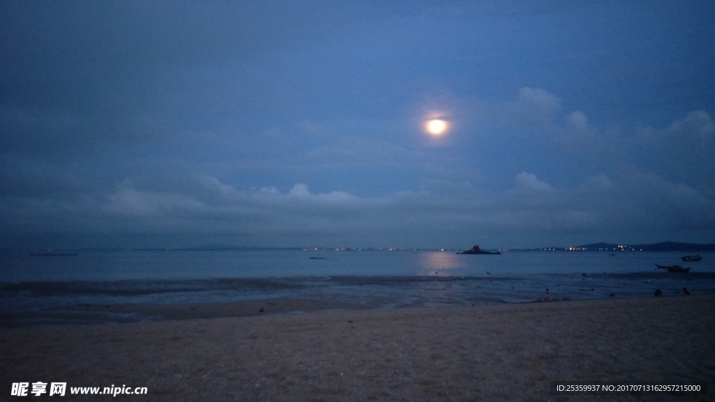海边月亮