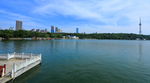 公园湖景