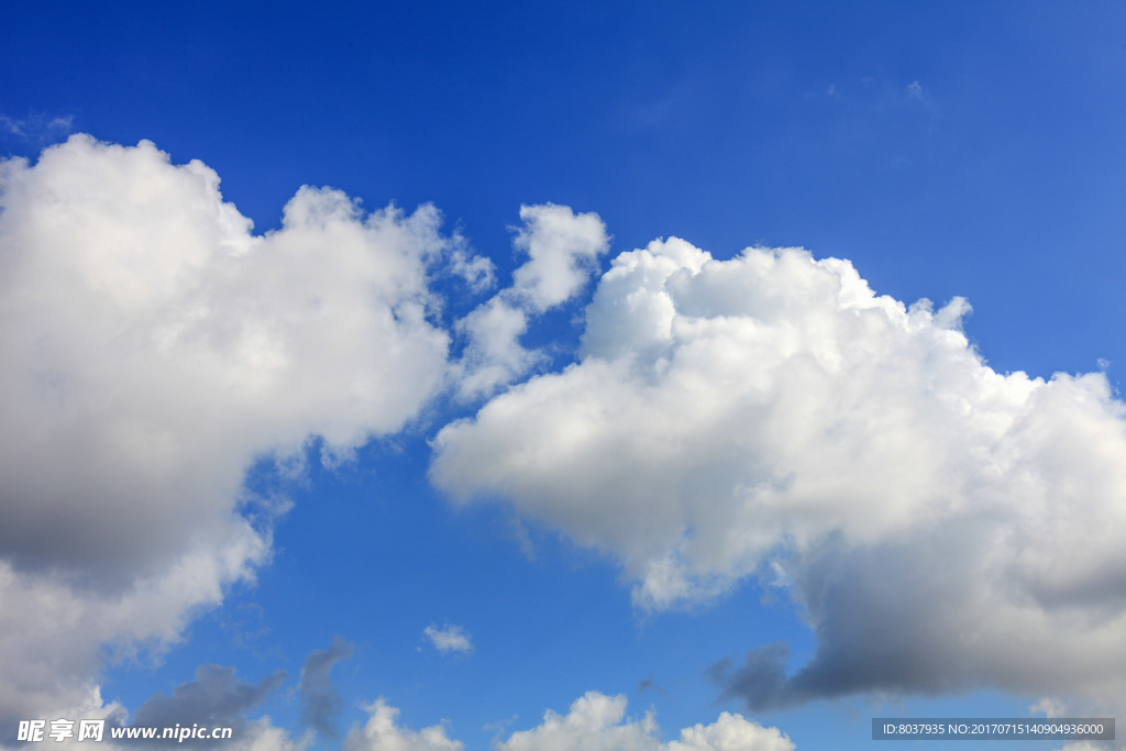 蓝天白云