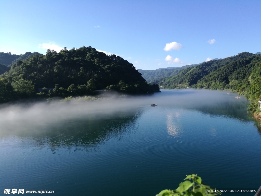 湖光山色