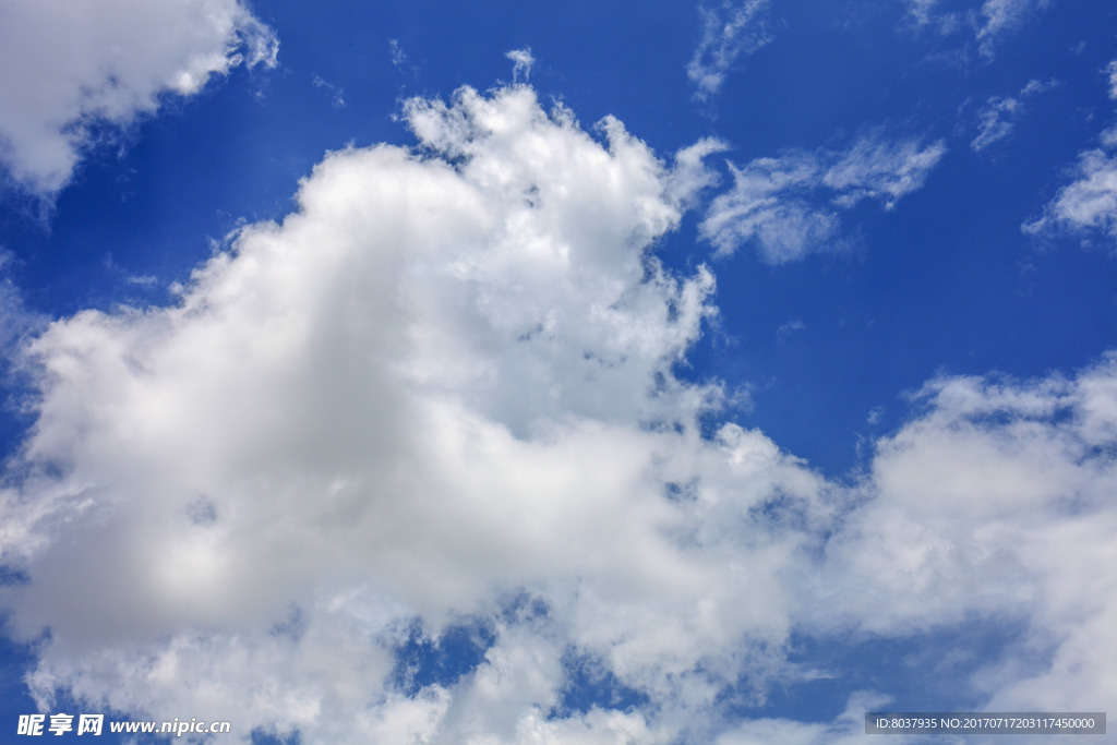 蓝天白云