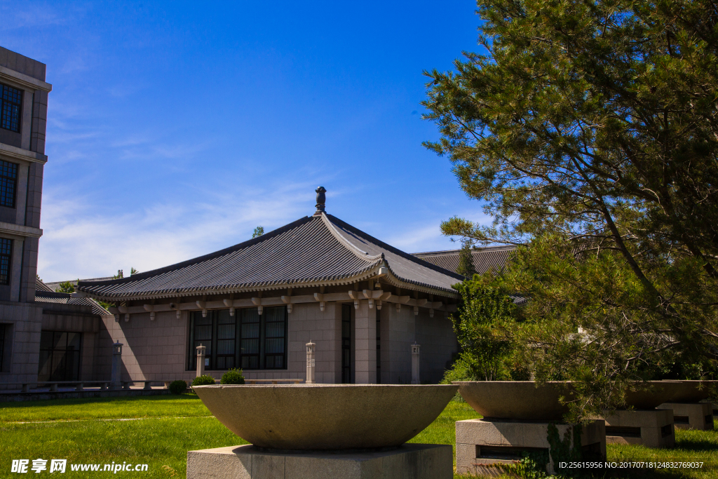 北京大学