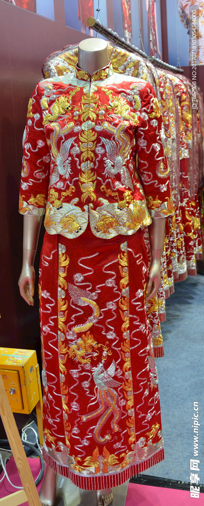 中式婚礼服装 传统新娘服装