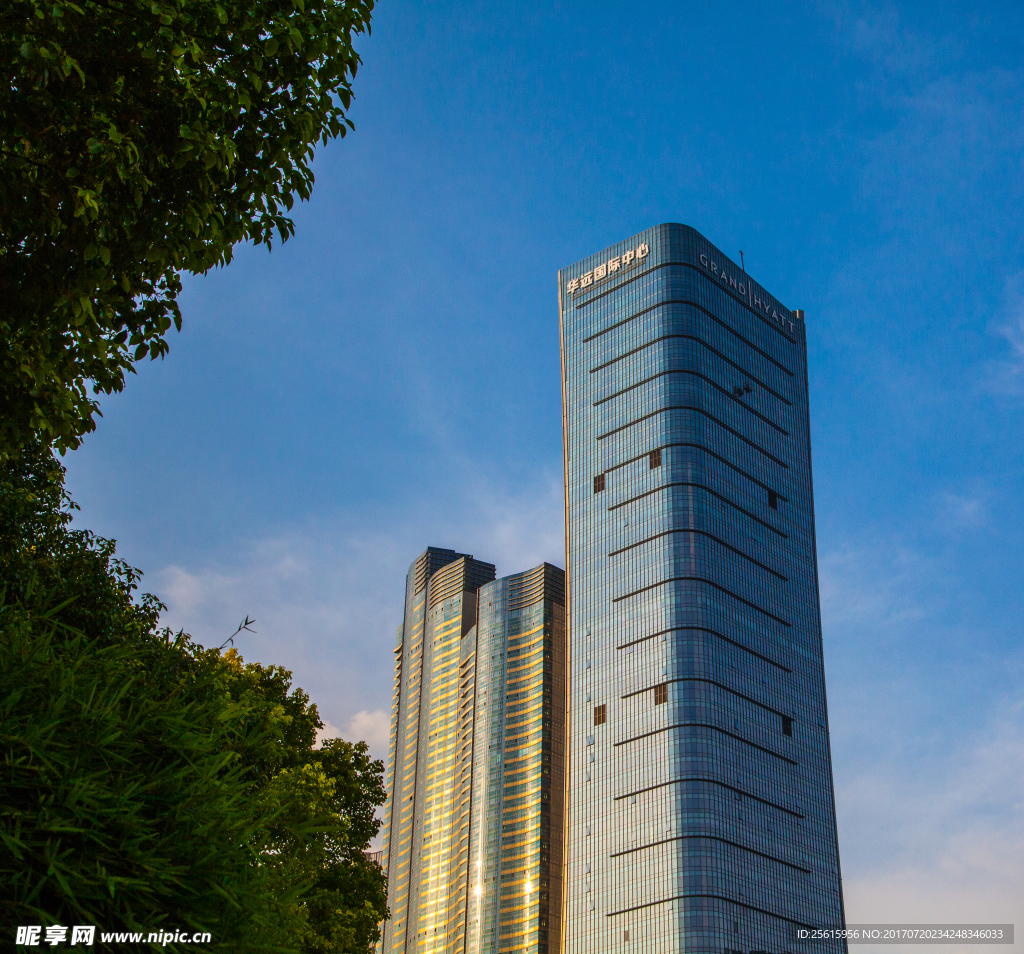 杜甫江阁