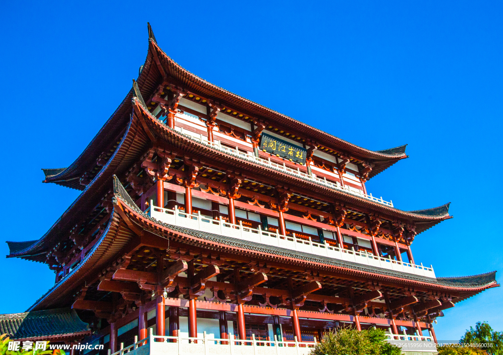 杜甫江阁