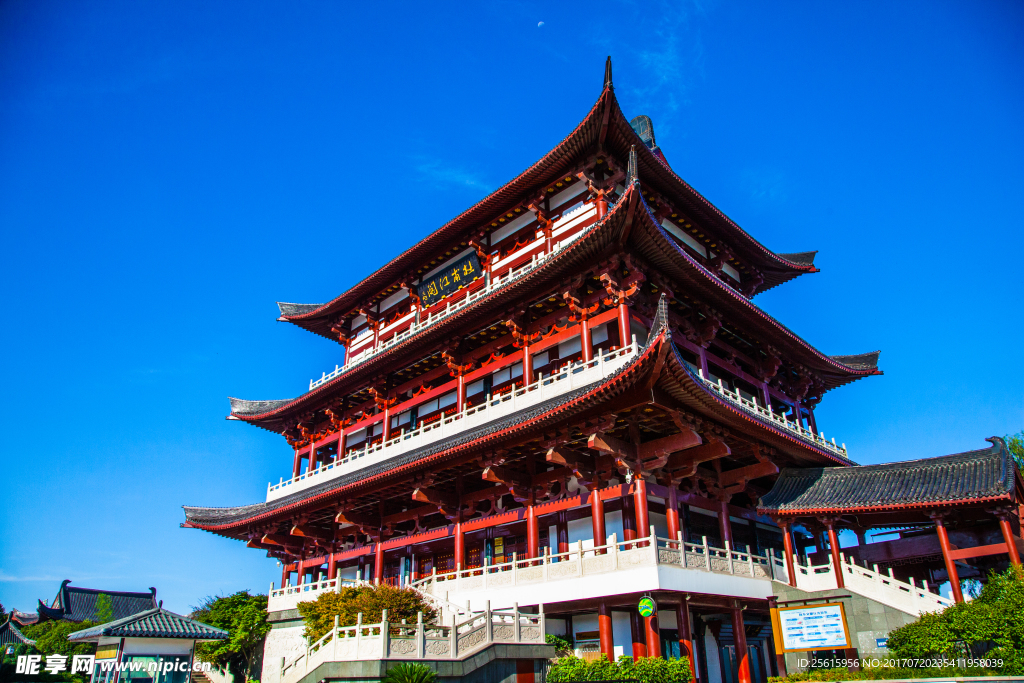 杜甫江阁