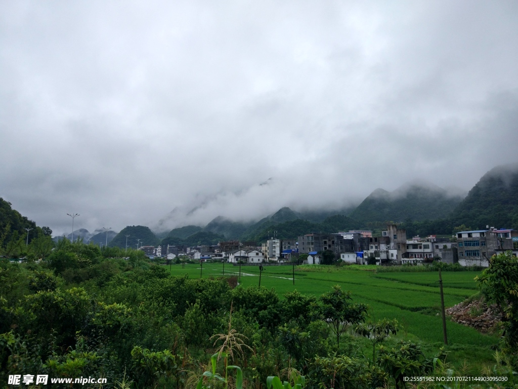 雨后峰林