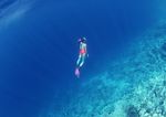 海底潜水 海底游玩游泳