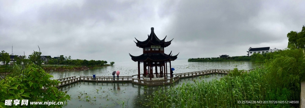 雨中游太湖