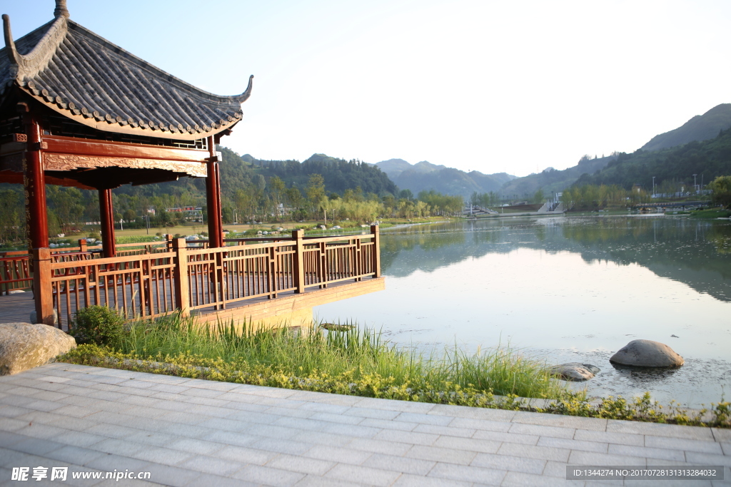 遵义高坪鸣庄湿地公园