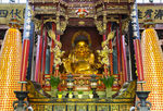 寺庙金佛雕像米勒佛