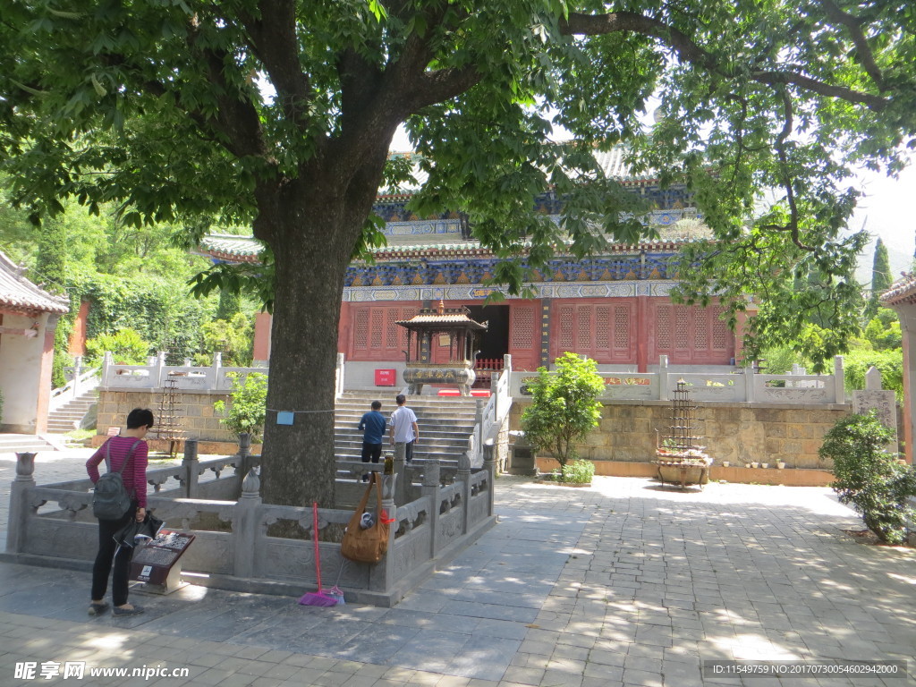 永泰寺内景