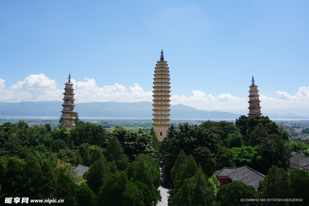 三塔寺