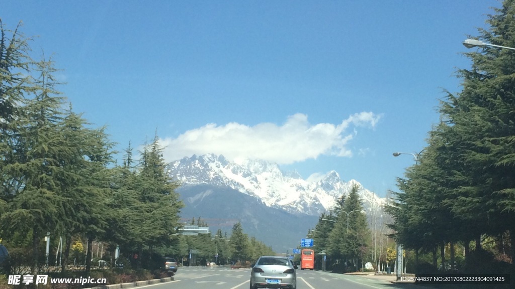玉龙雪山