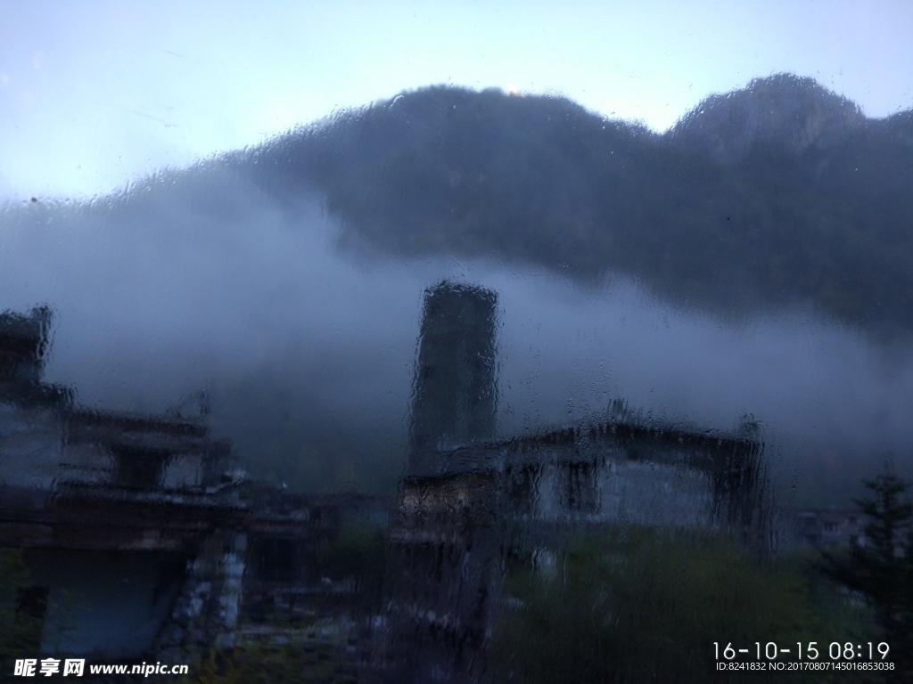高山  仙境  雾气