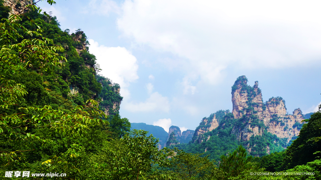 两面神峰