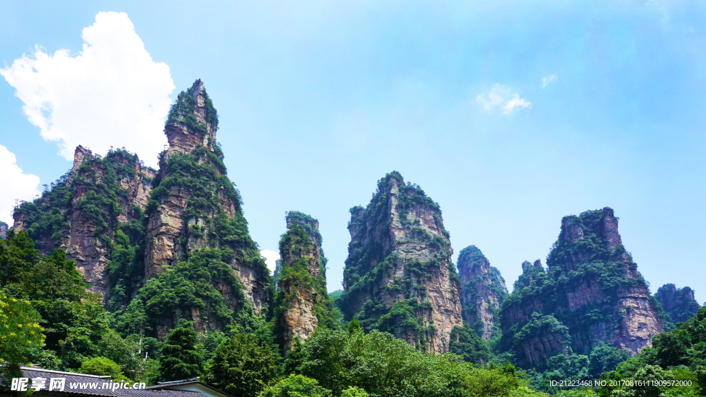 景区的群山