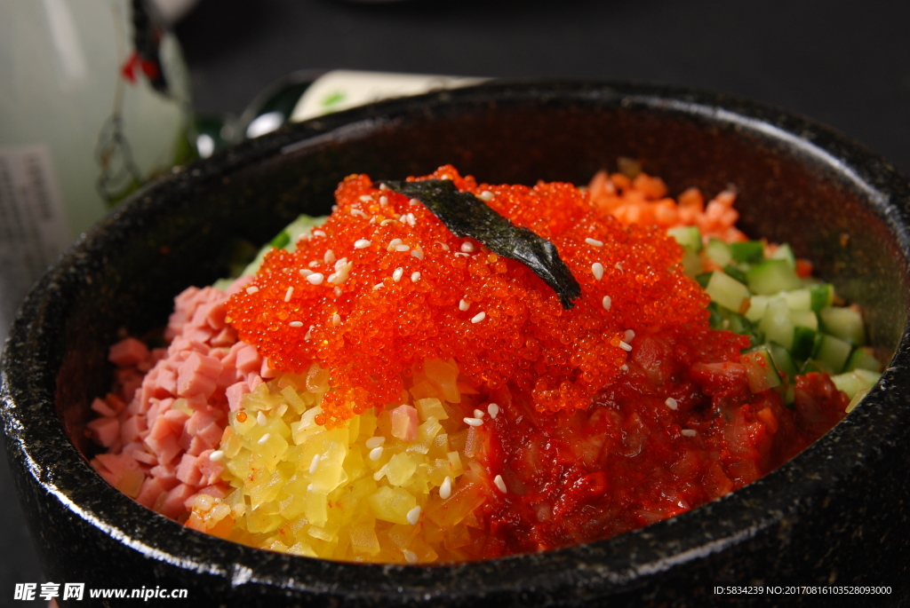 石锅鱼籽拌饭