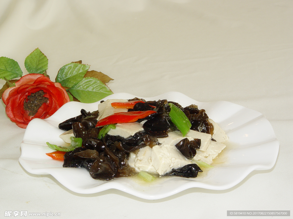 木耳炒豆腐