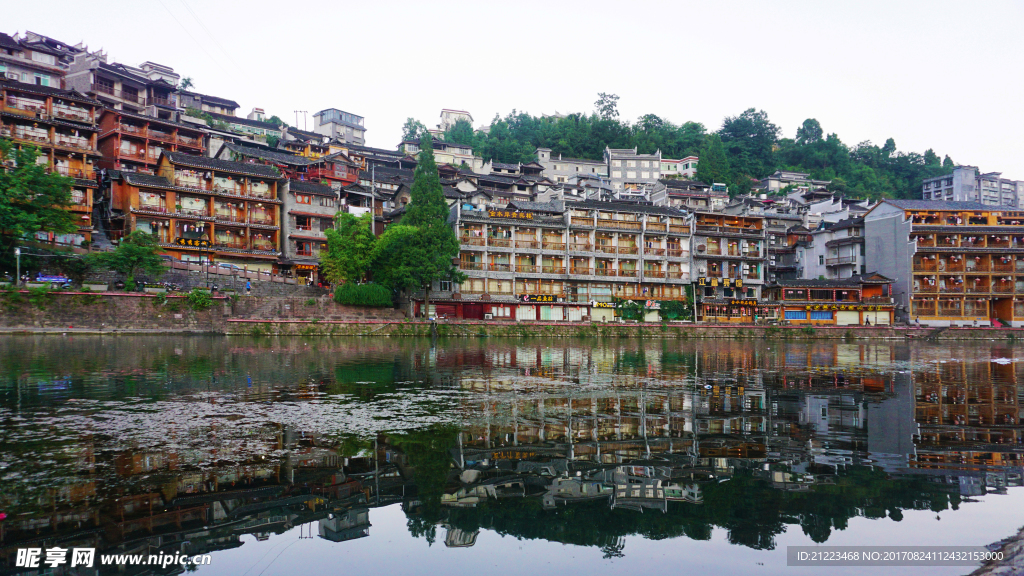 沱江风景