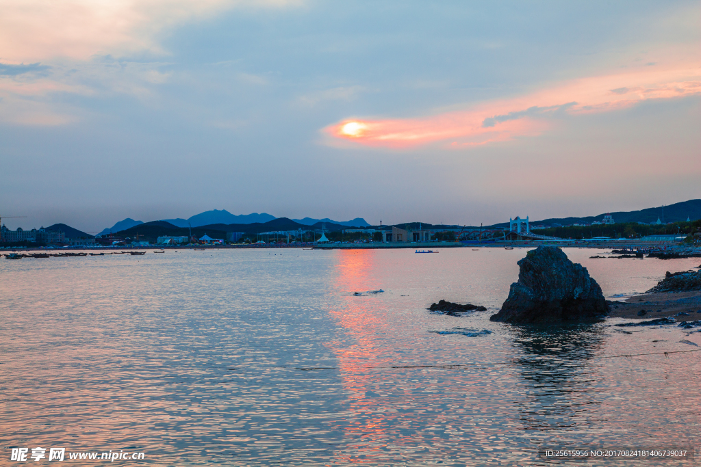 大连滨海东路海滩