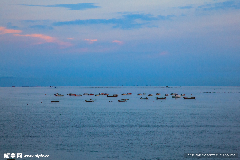 大连滨海东路海滩