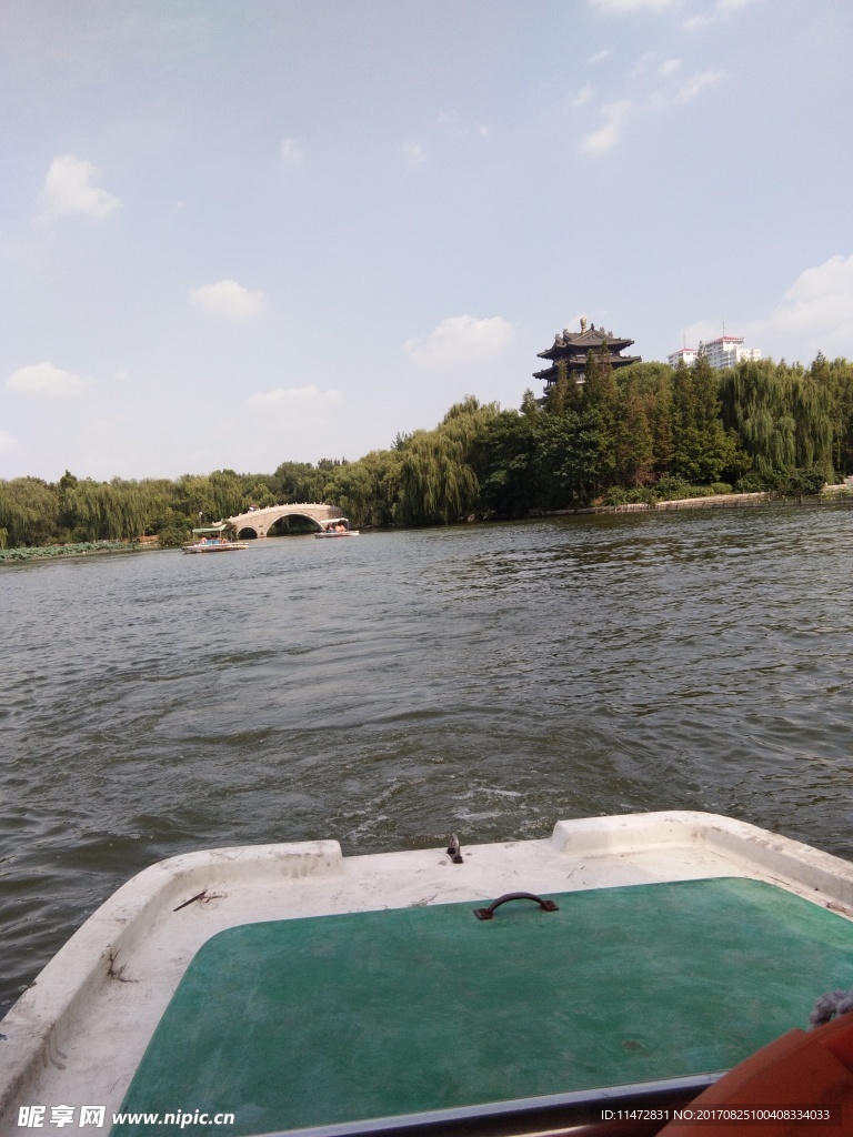 大明湖