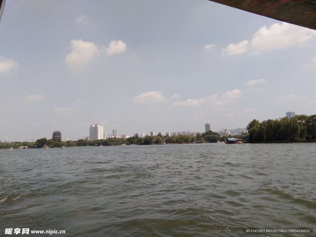 大明湖