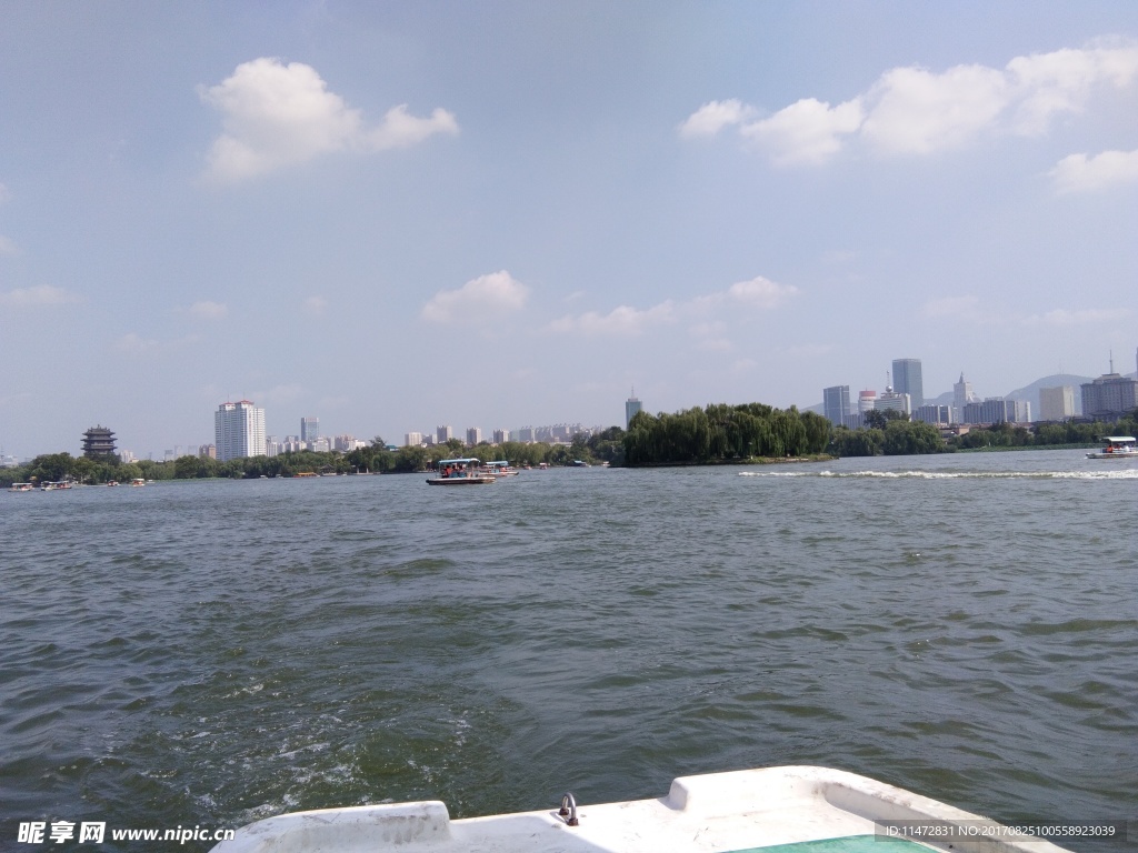 大明湖