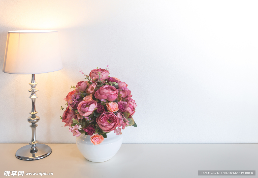 鲜花花瓶背景图