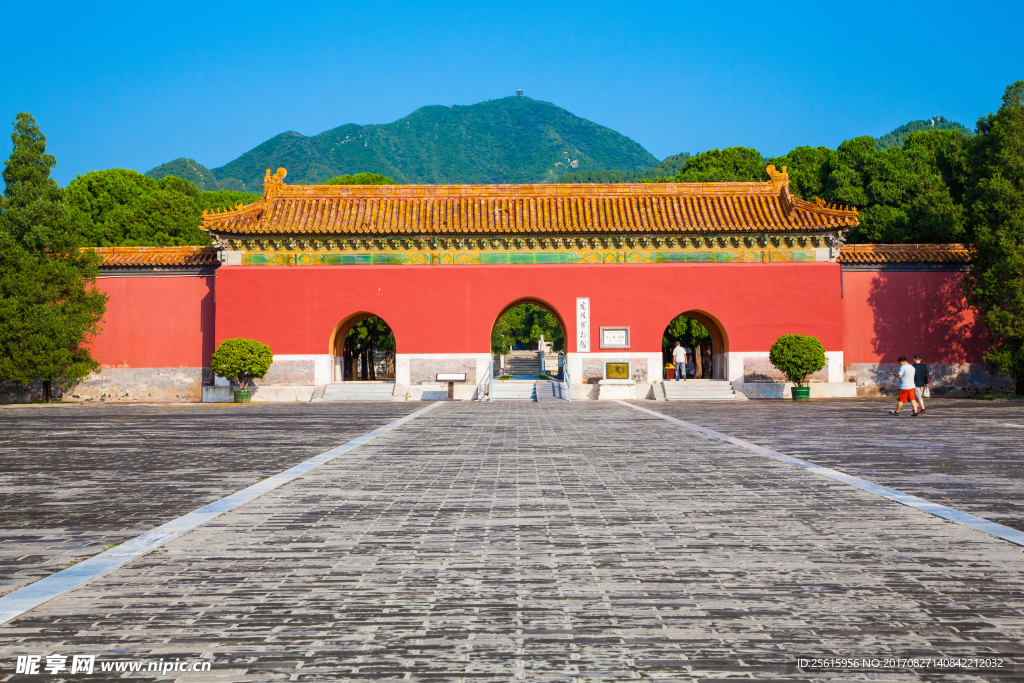 北京十三陵定陵
