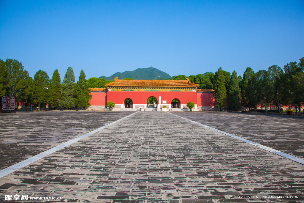 北京十三陵定陵