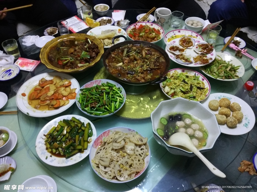 年夜饭 丰盛晚餐