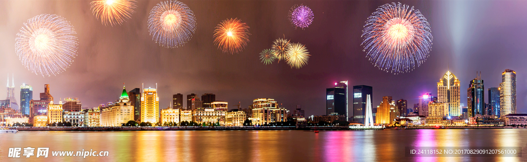 城市烟火夜景