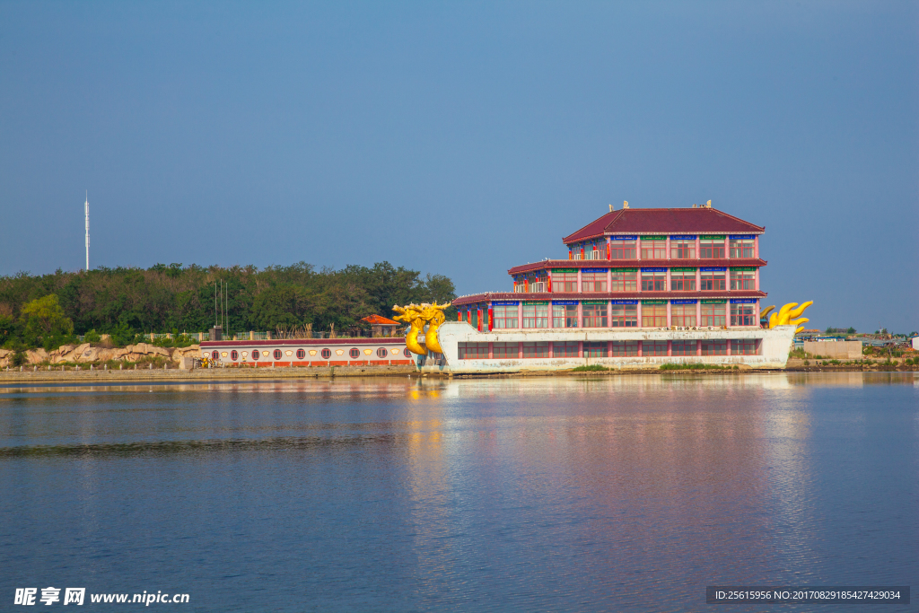 鲅鱼圈月亮湖公园