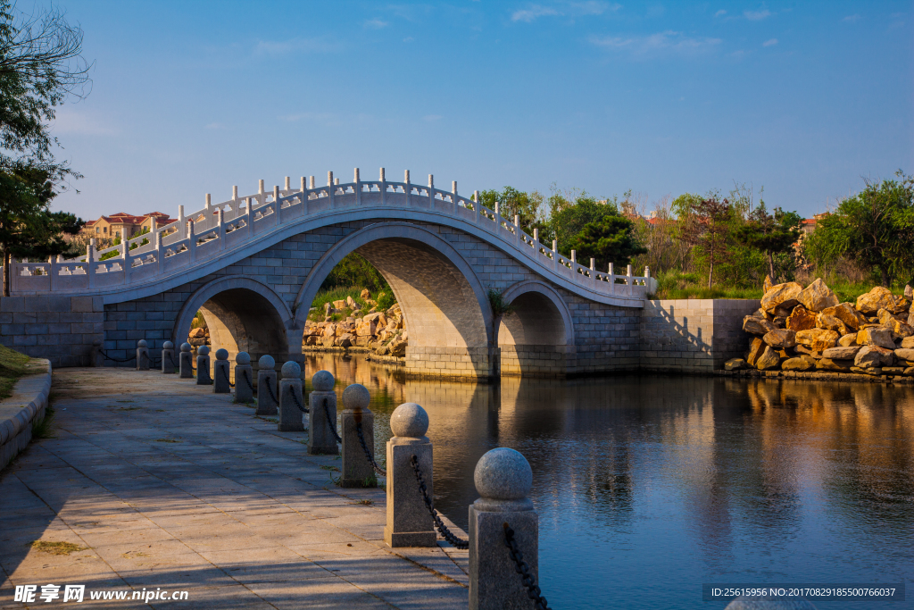 鲅鱼圈月亮湖公园