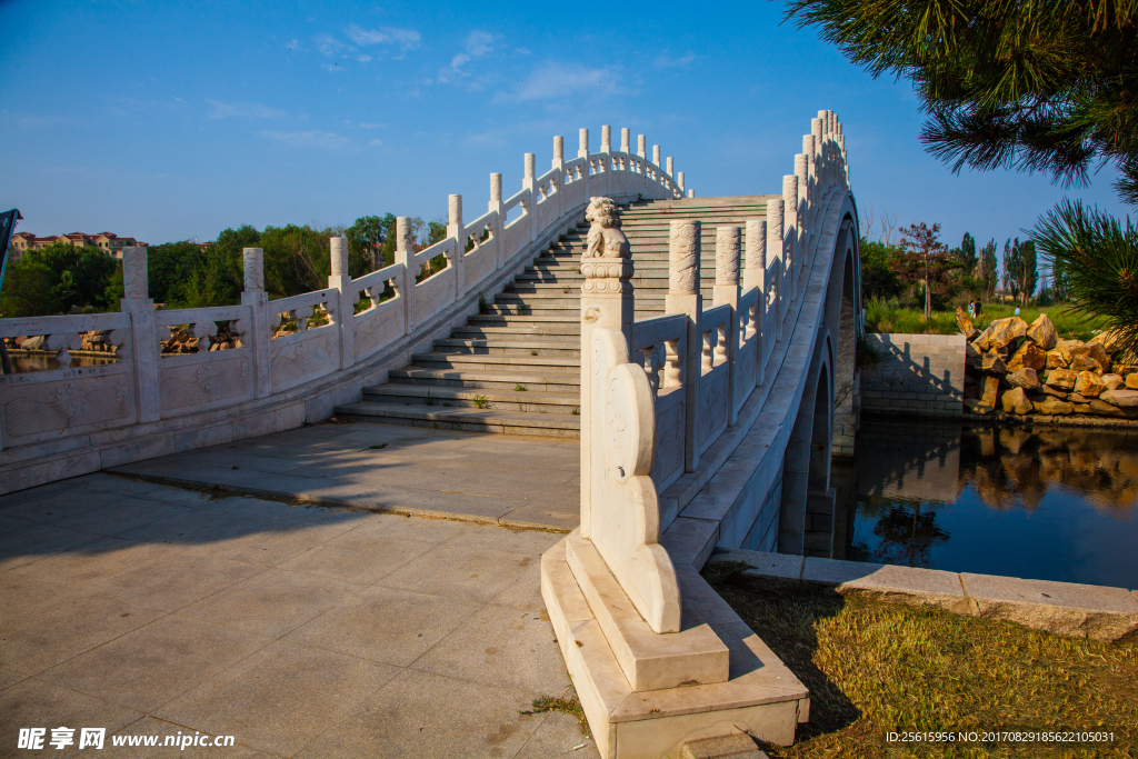 鲅鱼圈月亮湖公园