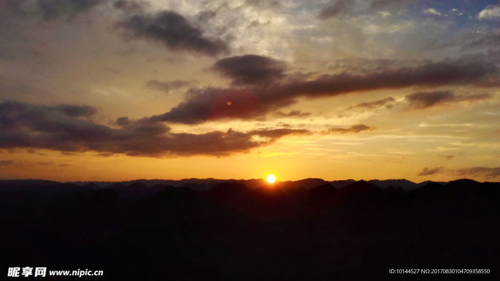 山川日落