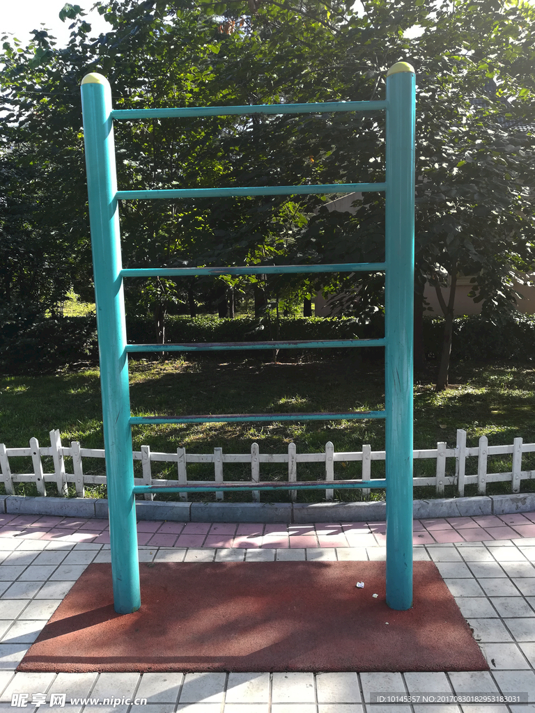 体育器材