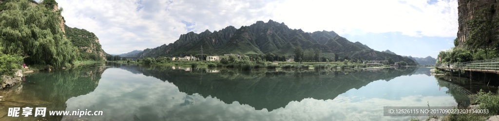 野三坡清泉山全景