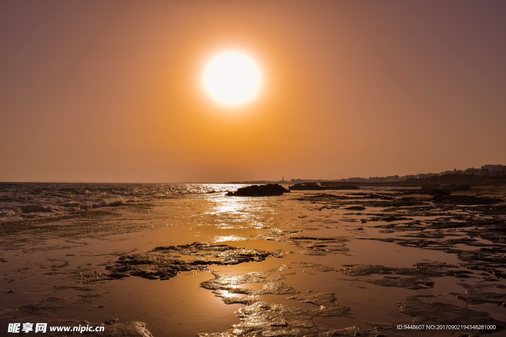 黄昏海滩夕阳图片