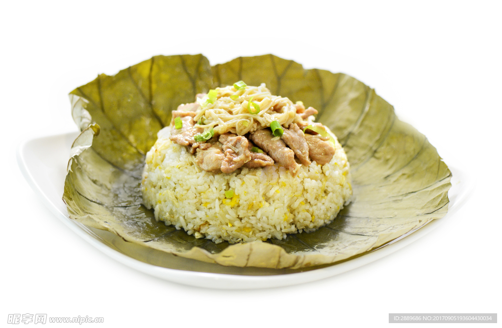 金针菇肉片荷叶饭