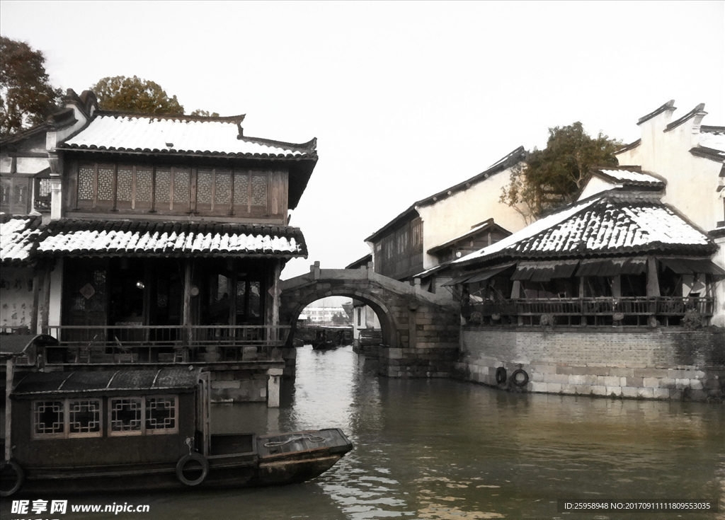 江南水乡水墨画背景