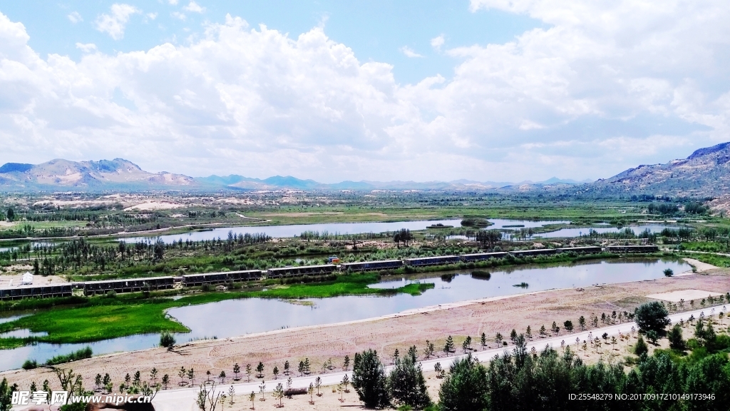 玉龙沙湖美景