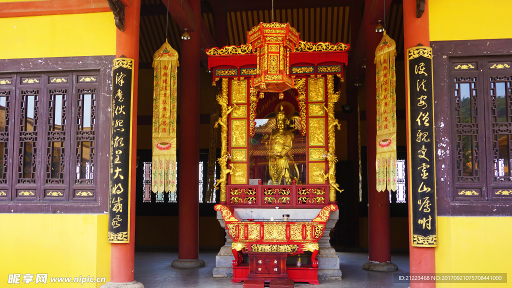 禅寺内景