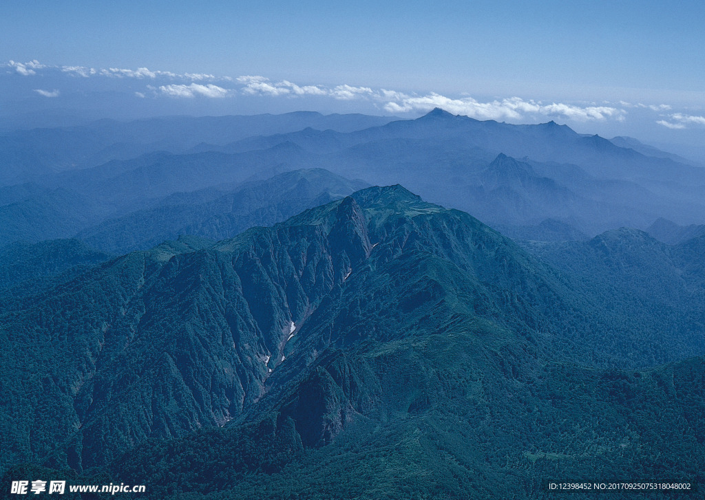 巍峨的大山