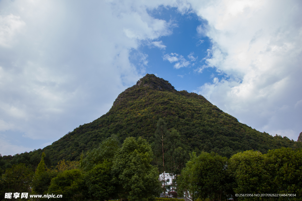 九嶷山